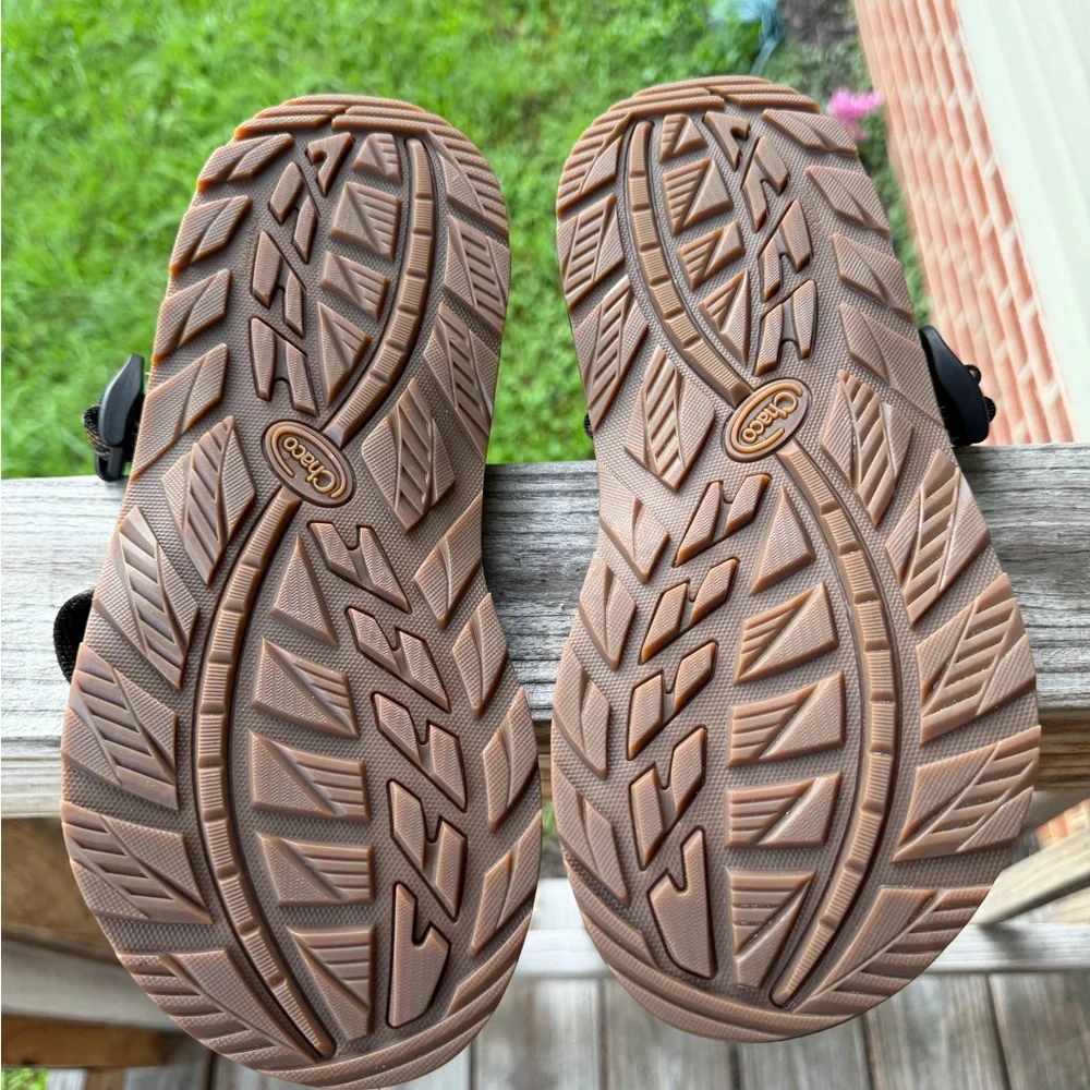 NWOT Men's Chaco Z/2 Adjustable Strap Classic Sandal size 9